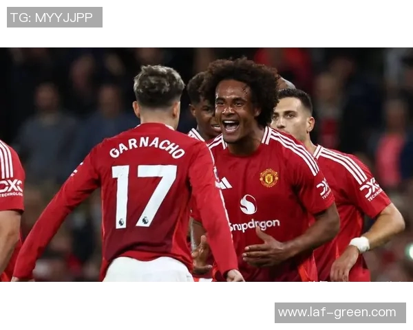 新闻记者与足球明星的幕后故事与精彩瞬间揭秘