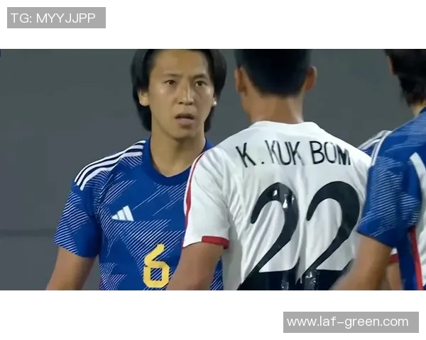 日本国家足球队与朝鲜队的激烈对决回顾及精彩瞬间分析